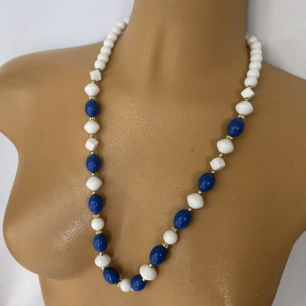 Vintage Lucite Necklace Blue White Gold Beads Chunky Beaded 24“ 4654